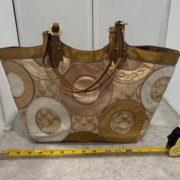 Coach Carly Tan and Cream Circle Pattern Tote - Picture 3 of 4